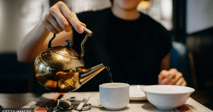 agua tibia, te, infusion